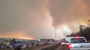 Entire city evacuated amid massive Canada wildfire