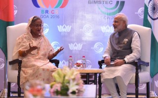 Hasina holds meeting with Modi
