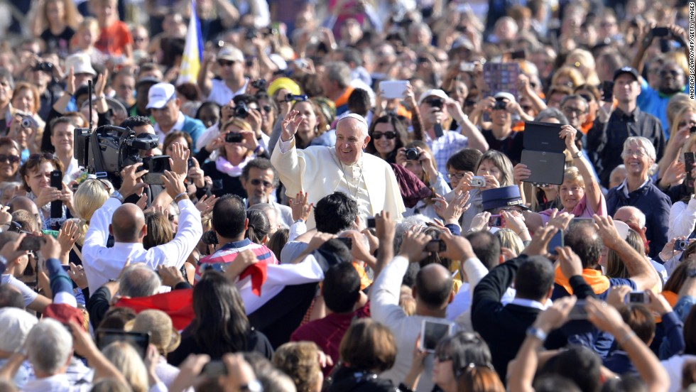 Pope says Church should embrace divorced people