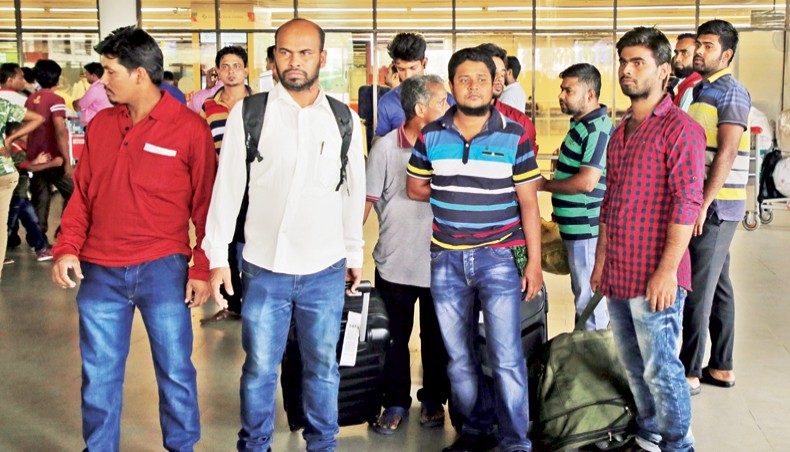 Saudi Arabia, Malaysia crackdown Thousands of Bangladeshi workers fear deportation