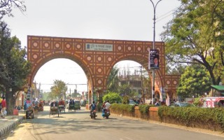 DU female student briefly detained by DB