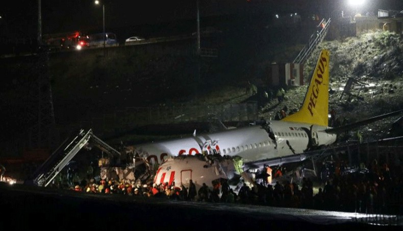 Turkey plane crash kills three, injures 179