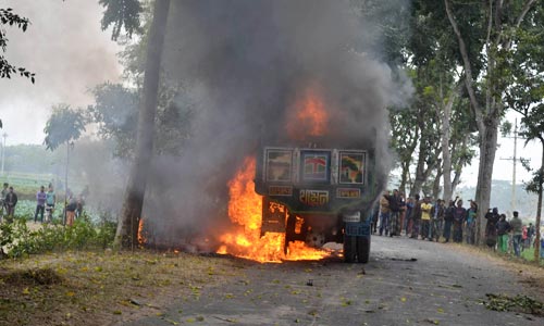 JUST students block road, burn truck after 3 killed in road accident 