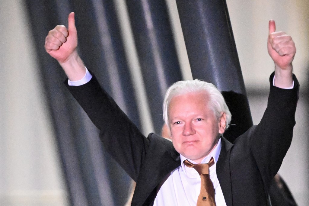 WikiLeaks founder Julian Assange returns home a free man